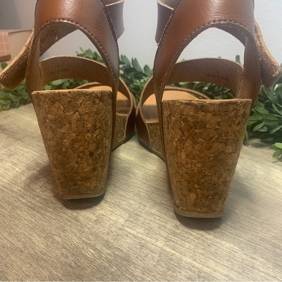 Blowfish Malibu Brown Strappy Wedge Sandals Ladies Size 6 - Picture 4 of 6